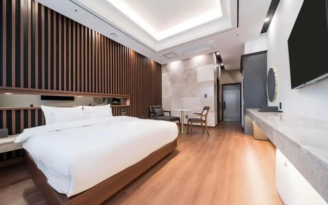 Hotel Demer
