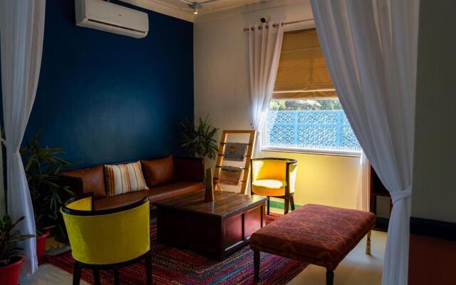 Casa Blanca LakeCity