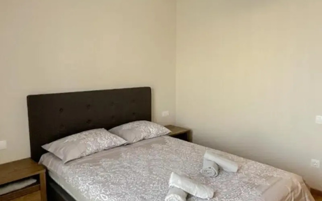 Hilton Apartment