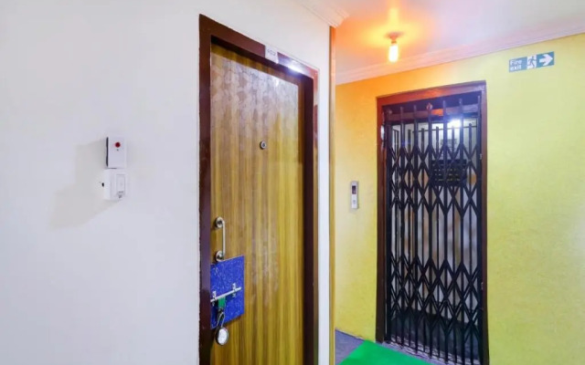 OYO Flagship 76333 Shannu Residency