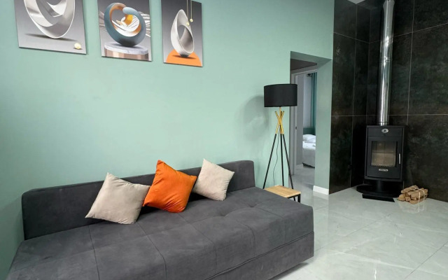 Коттедж "Небо" с подогреваемым бассейном и сауной