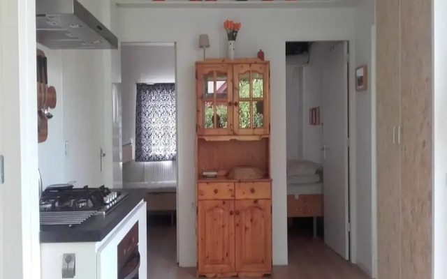 Nice Bungalow With a Sunny Garden