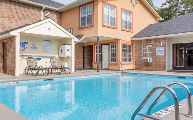 Quality Inn & Suites