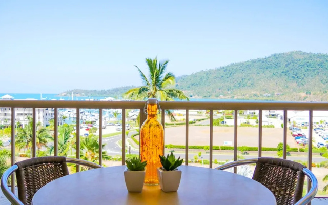 Spa Haven 17B – Balcony – Airlie Beach