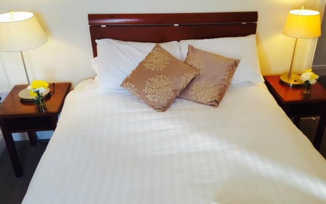 The Royal Valentia Hotel