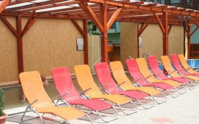 Hotel Hajnal