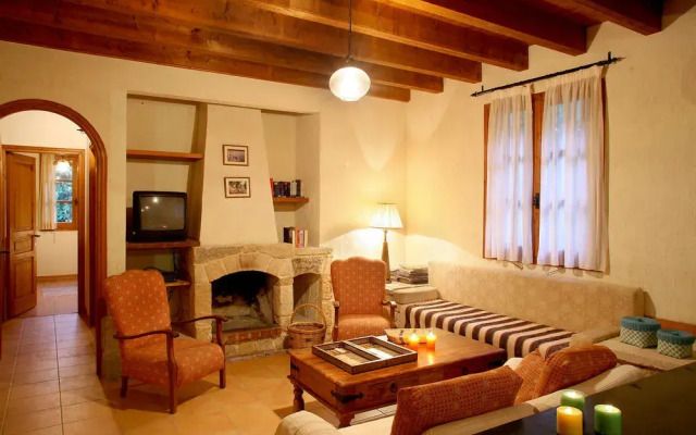 Valencia Grove Villa