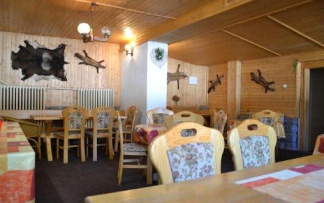 Hostel A Penzion Fortuna