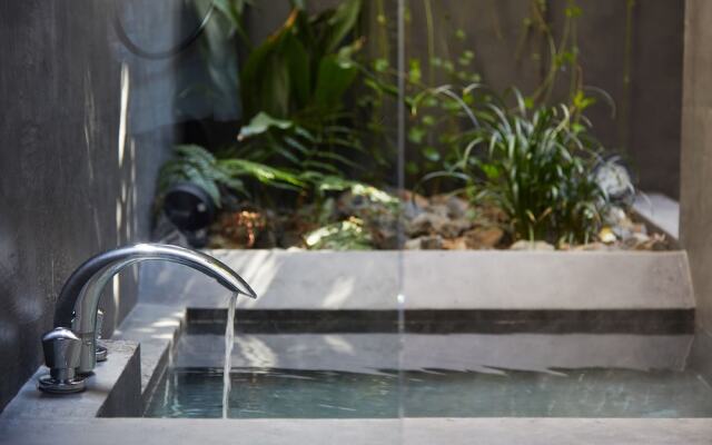 HANARE KYOTO Yasaka Mokusei-an