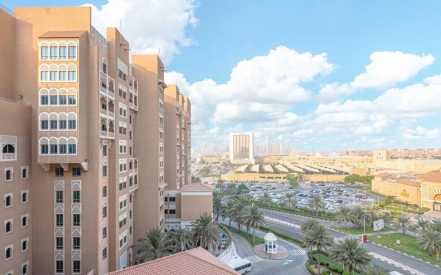 LUX Holiday Home - IBN Residence 1