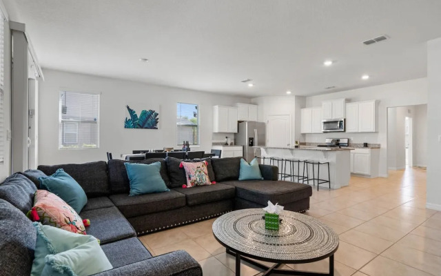 Solterra Villa With Screened Pool & Lake View