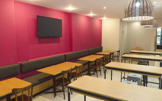 CLH Suites Domingos Ferreira