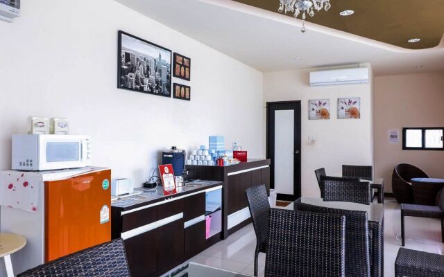 Nida Rooms Don Kaew 700 Years Stadium