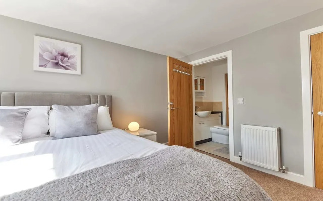 Host Stay Castle View