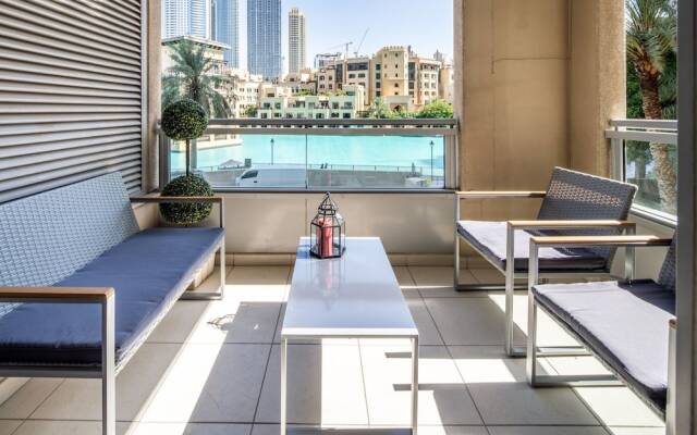 Spectacular 2BR in Upscale Burj Khalifa District