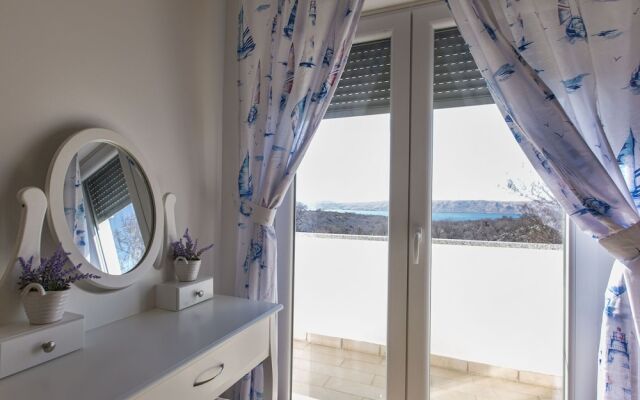 Secluded Holiday Home in Cesarica, Karlobag Near the Sea