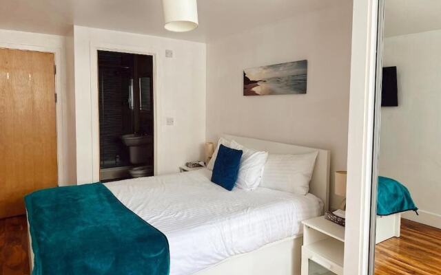 Canary Wharf Apartments