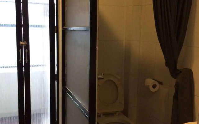 Cloudy Hostel