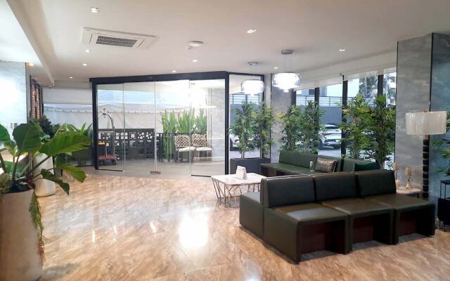 The 9 Residence Hotel