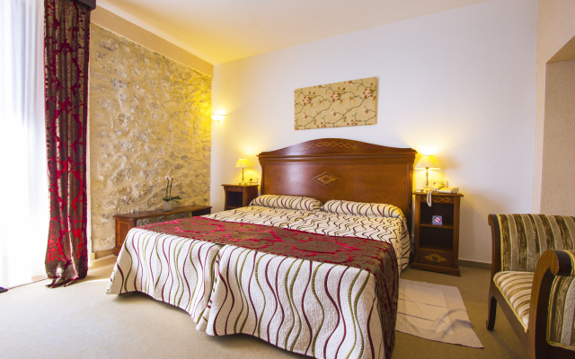 Hotel Rural Monnaber Nou & SPA