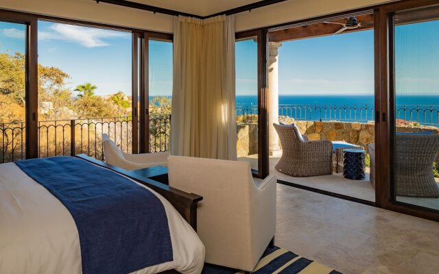 Villa With Sweeping Ocean Views From Pedregal: Casa Stella