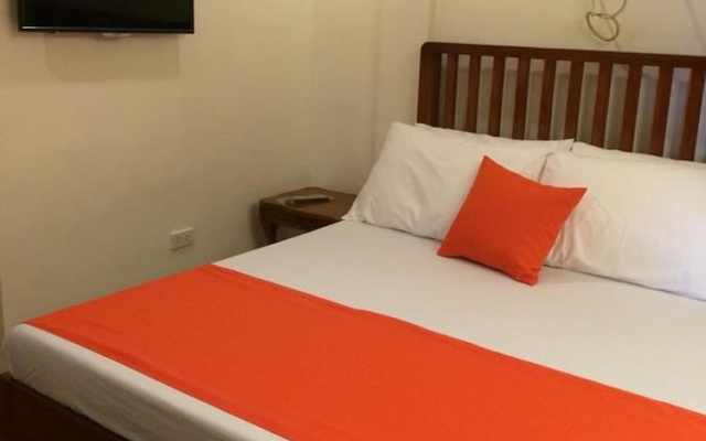 Casa Roces Bed and Breakfast