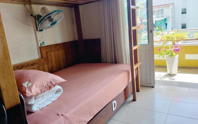 Whynot Hotel