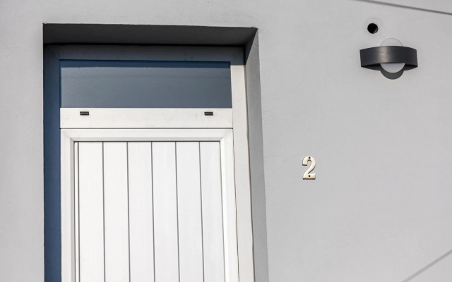 House on a rustic Island At Campanha Trainstation