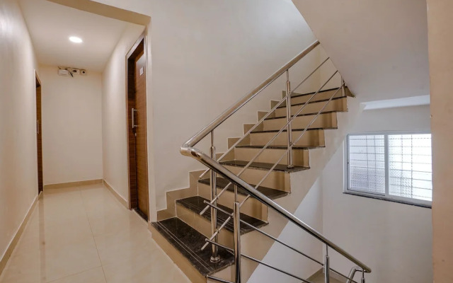 Fabhotel Royal Inn Ns