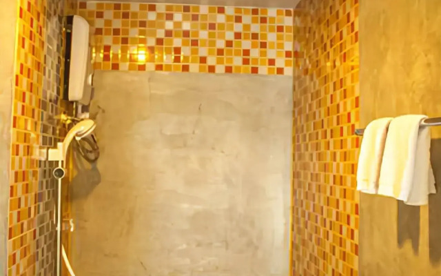 The Sunflower Holiday Hostel