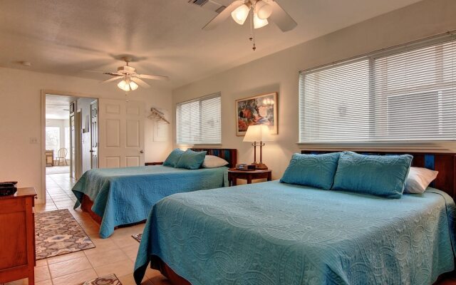 Gracelanda Ww C302 1 Bedroom Condo by RedAwning