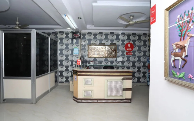 OYO 10347 Hotel Deepak