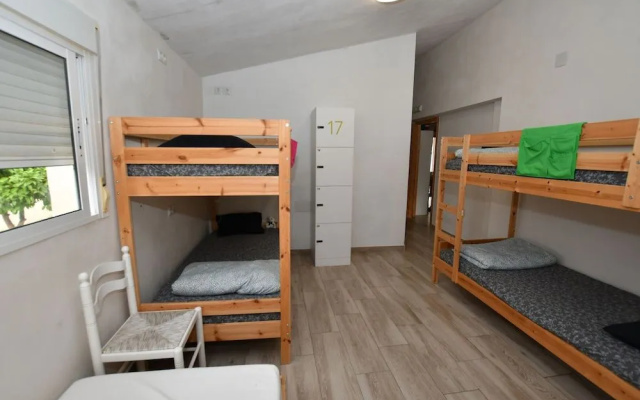 Zenia Hostel