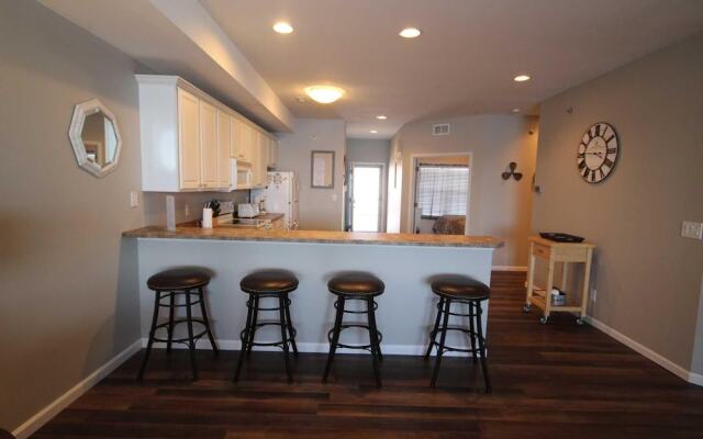 Lands End 205 - 3 Br Condo