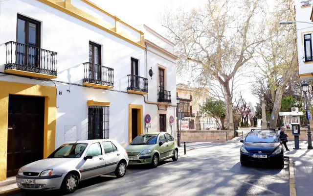 Puerta Alameda Suites