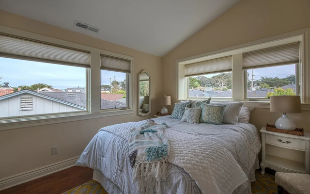 3724 Sea Glass Sanctuary