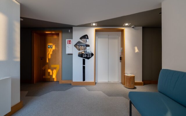 Marynarska Modern Apartment by Renters