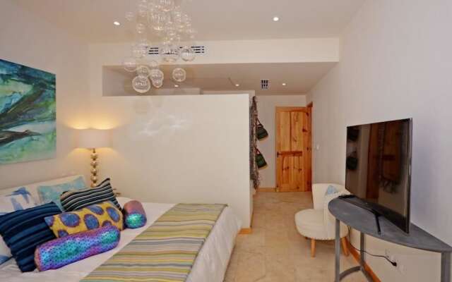 Casa la Mera Mora by Skyrun