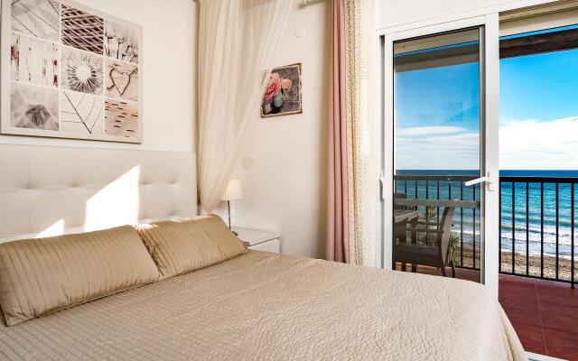 Lovely, modern beachfront duplex - Doña Lola - Mijas Costa - CS148