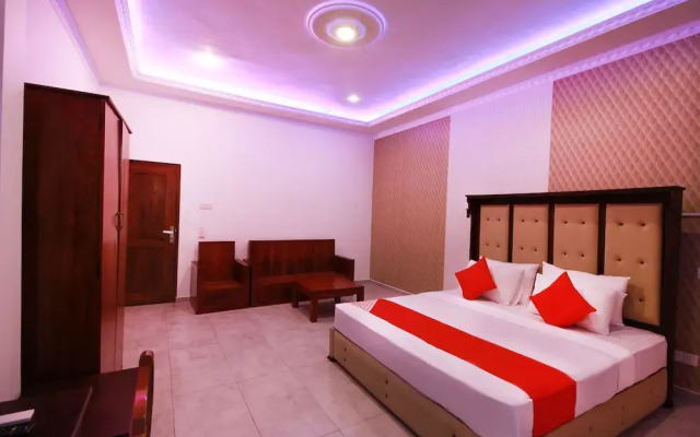 OYO 339 Chandiv Hotel