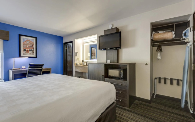 The Alexis Inn & Suites - Nashville Airport