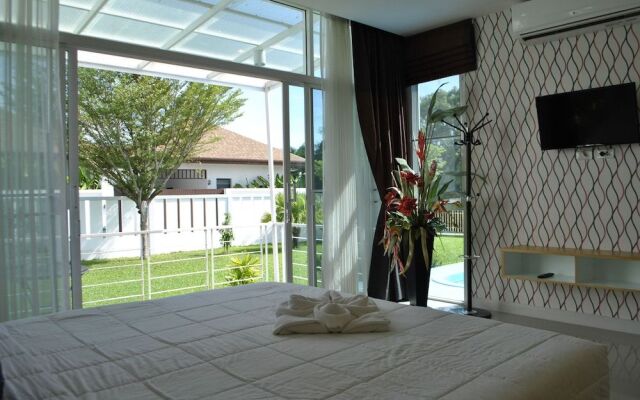 Siam Twins Villa B