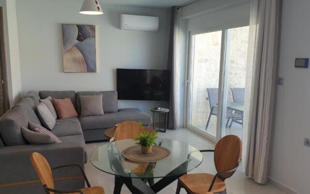 Zefyros Suite , Seafront retreat !