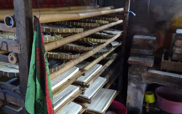 Bale Solah Lombok Holiday Resort