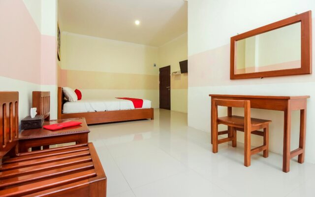 RedDoorz near Jalan Jendral Sudirman Manado