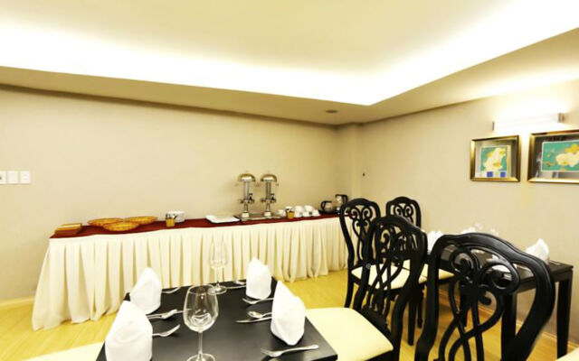 Mayana Hotel