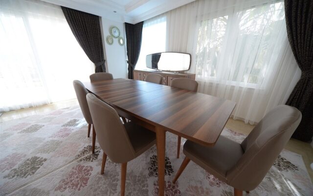 Villa with Majestic Views 1032