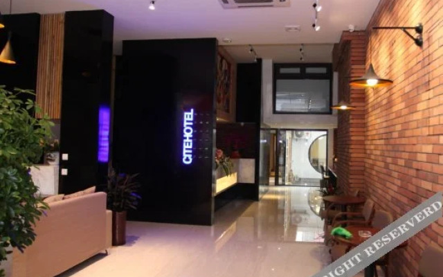 Xiti Shanglv Hotel