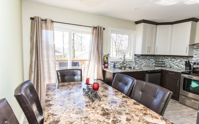 Crystal Beach Executive Cottage