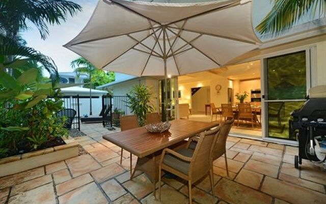 Atoll Close Port Douglas Holiday House